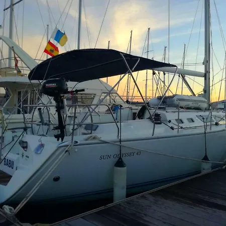 Velero Babu 卡列罗港