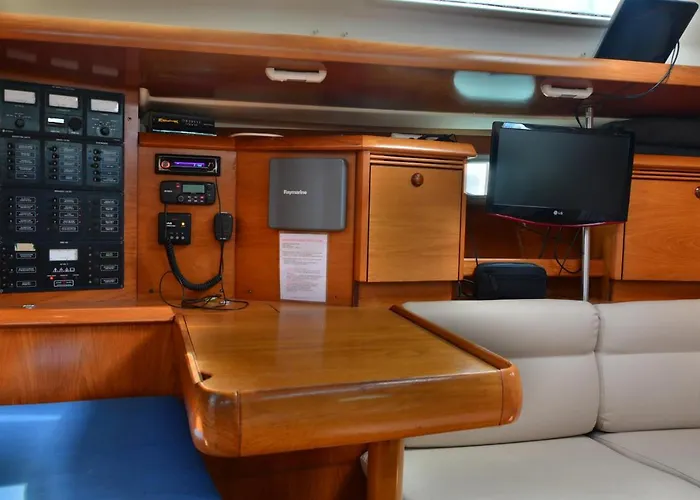 Velero Babu Bådhotel