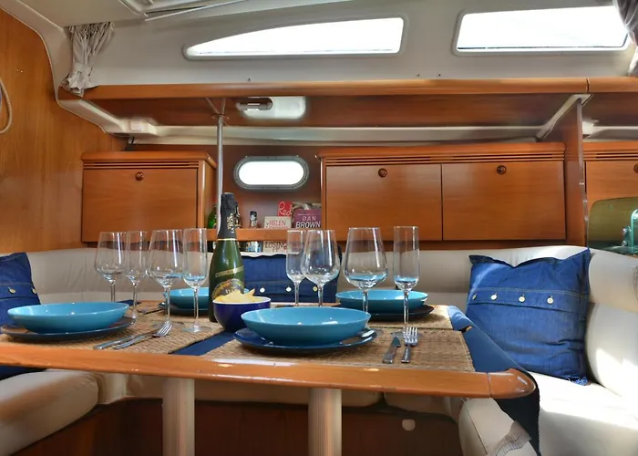 Bådhotel Velero Babu